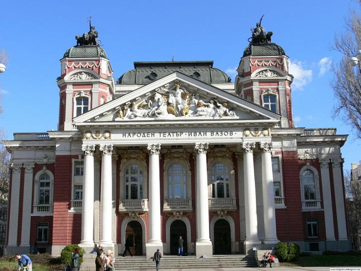 Image:National-theatre-bulgaria.JPG