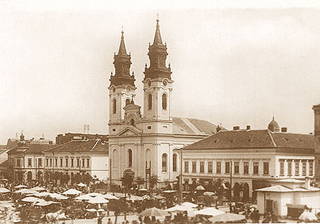 Piata Catedralei Arad