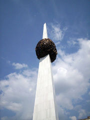 Monumentul Renasterii Nationale, ridicat in 2005 pentru a comemora victimele Revolutiei Romane din 1989
