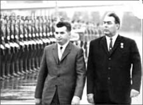 Nicolae Ceausescu cu Brejniev